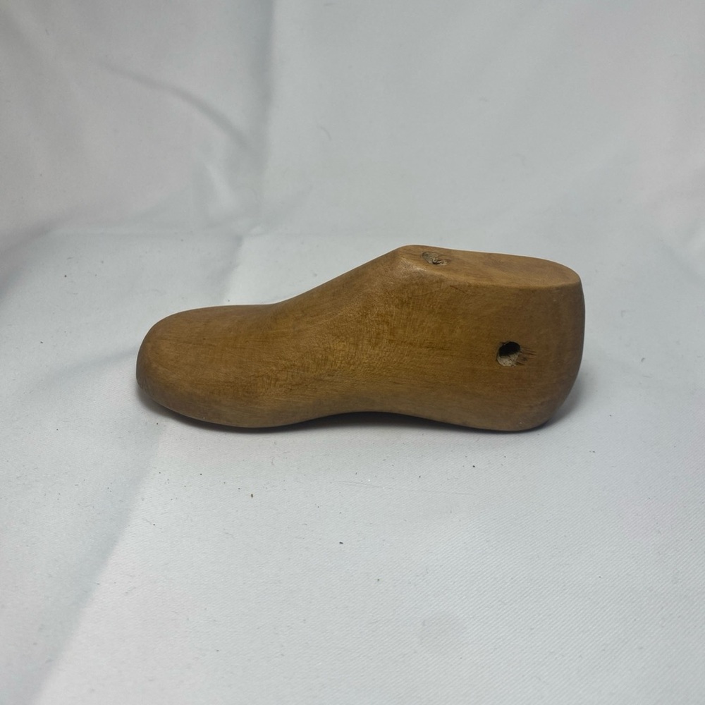 Childs Wood Cobbler Shoe Mold Vintage Primitive Rustic Farm house